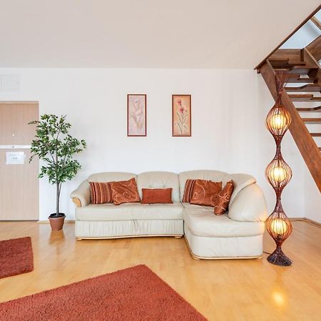 Beautiful Apartment With Ac Budapest Exterior photo